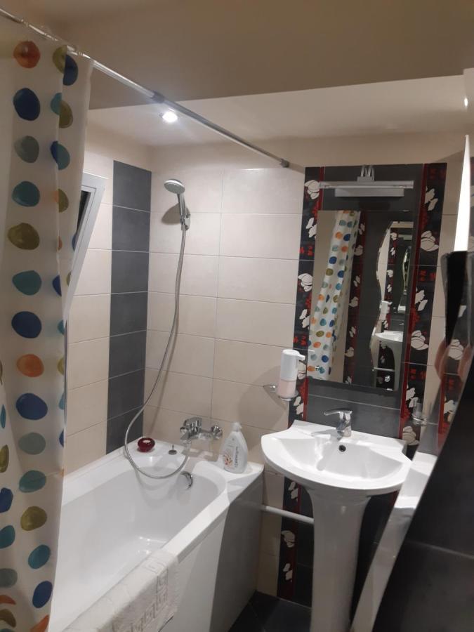Apartament In Centrul Iasului Яш Екстериор снимка